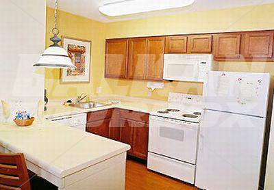 почивка в Residence Inn by Marriott St. Louis Airport/Earth City