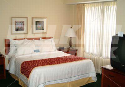 почивка в Residence Inn by Marriott St. Louis Airport/Earth City
