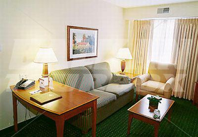 почивка в Residence Inn by Marriott St. Louis Airport/Earth City