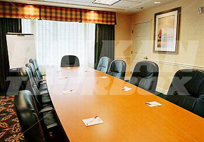 почивка в Residence Inn by Marriott St. Louis Airport/Earth City