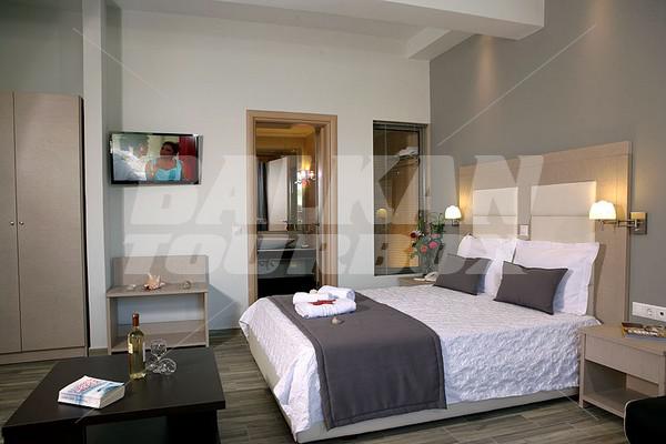 почивка в Dionysos Inn