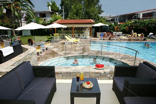 почивка в Dionysos Inn