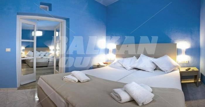 holiday in Poseidon Beach