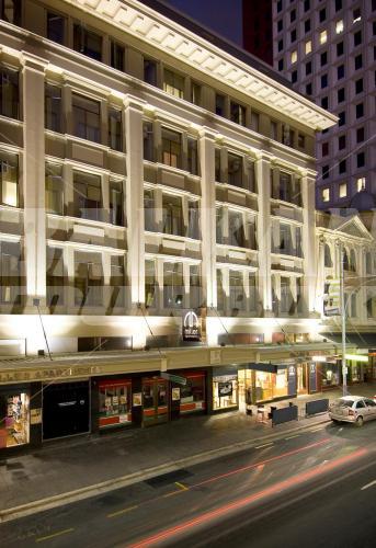 почивка в  Miller Apartments Adelaide