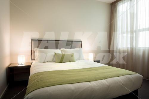 почивка в Miller Apartments Adelaide