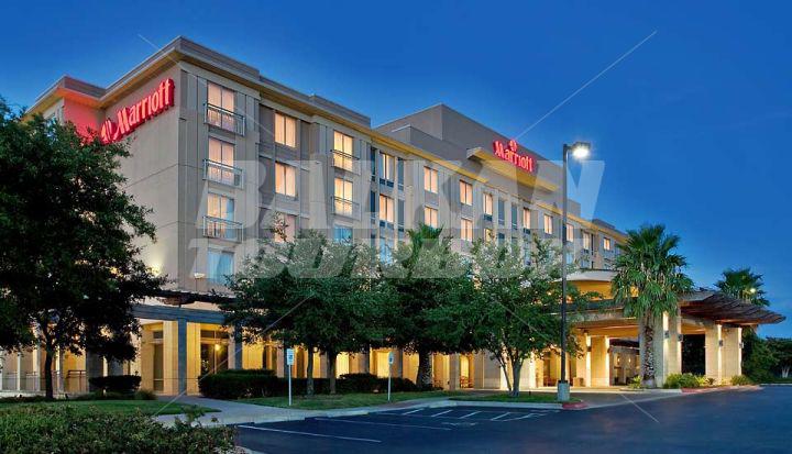почивка в  Austin Marriott South