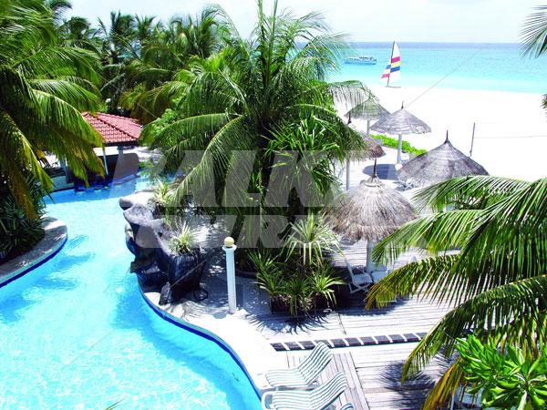 почивка в Velassaru Maldives