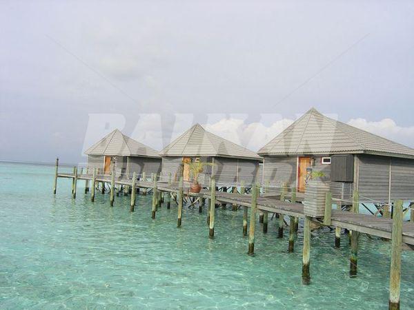 почивка в Komandoo Island Resort