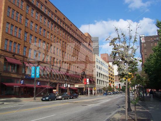 почивка в  Residence Inn by Marriott Cleveland Downtown