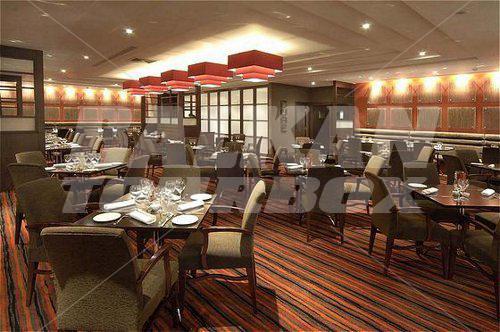почивка в Crowne Plaza London-Gatwick Airport