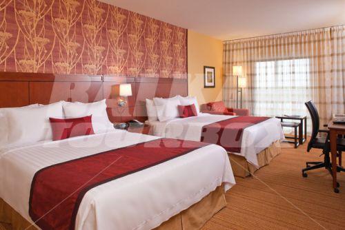 почивка в Courtyard by Marriott Miami West Turnpike