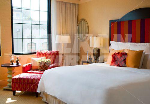 почивка в Renaissance by Marriott New Orleans Arts