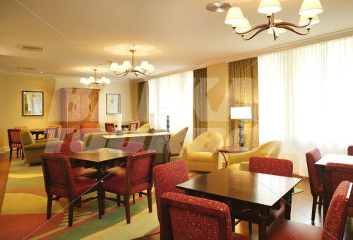 почивка в Renaissance by Marriott New Orleans Arts