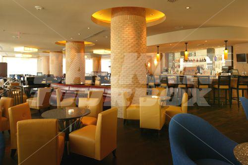 почивка в Renaissance by Marriott New Orleans Arts