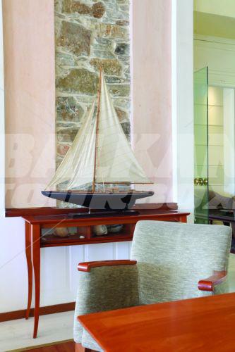 holiday in Hermes