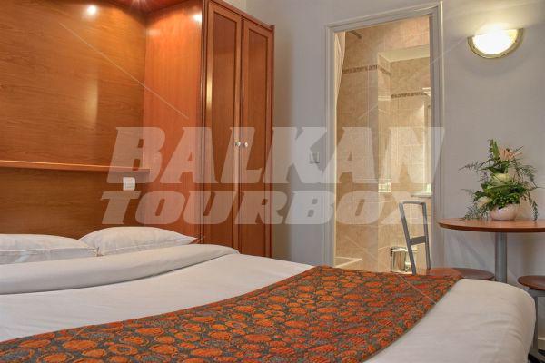 почивка в Pavillon Courcelles Parc Monceau