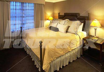 почивка в Courtyard by Marriott Washington Embassy Row