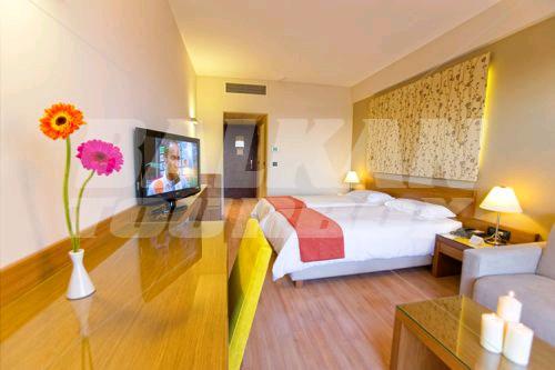 holiday in Pharae Palace