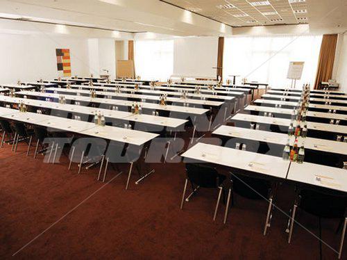 почивка в NH Muenchen Dornach