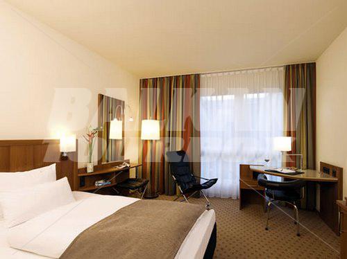 почивка в NH Muenchen Dornach