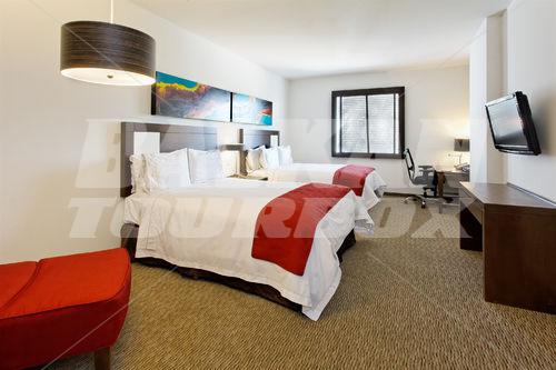 почивка в Holiday Inn Express Guadalajara Autonoma