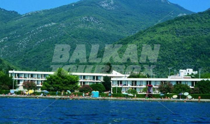 holiday in Kamelija