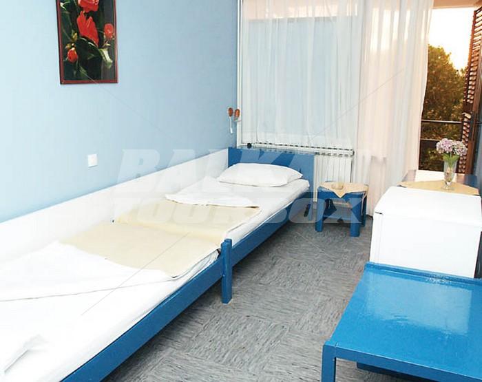 holiday in Kamelija