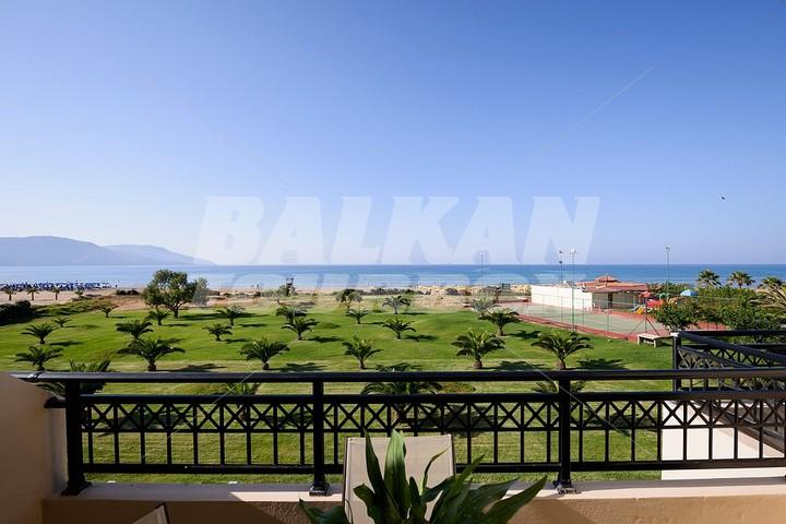 holiday in Vantaris Palace