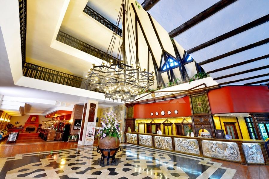 почивка в Marmaris Palace Grand Yazaci