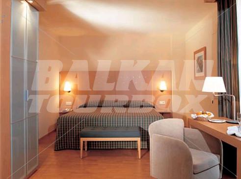 почивка в NH Porta Barcelona
