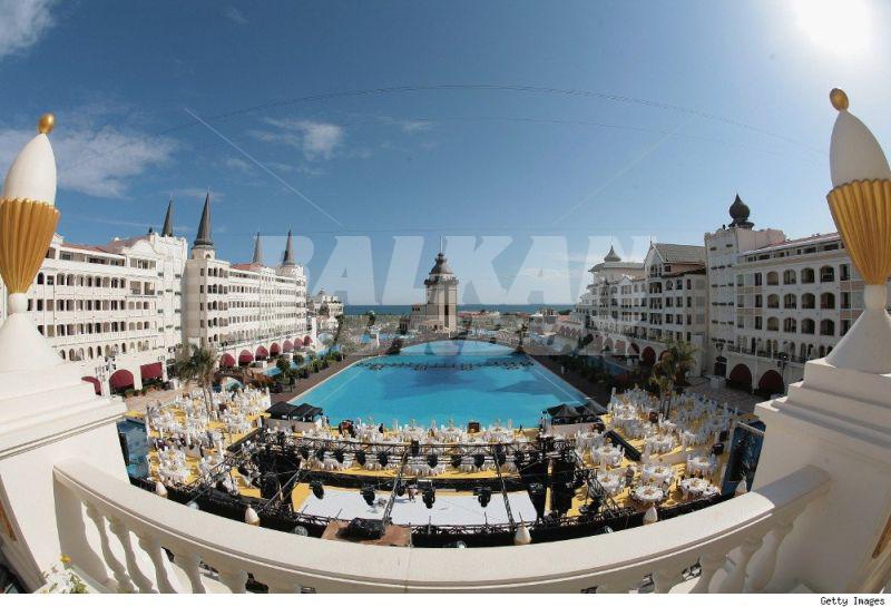 почивка в Titanic Mardan Palace