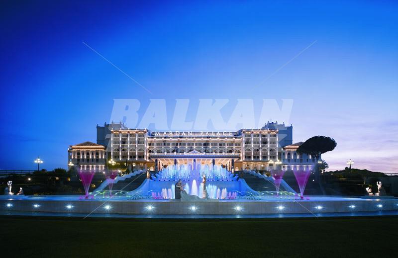 почивка в Titanic Mardan Palace