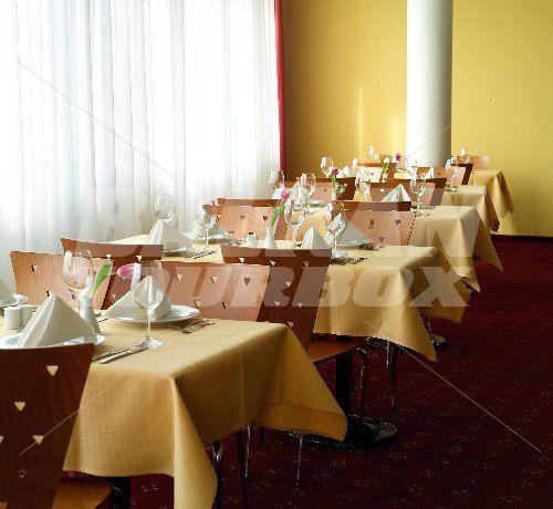 почивка в NH Weinheim