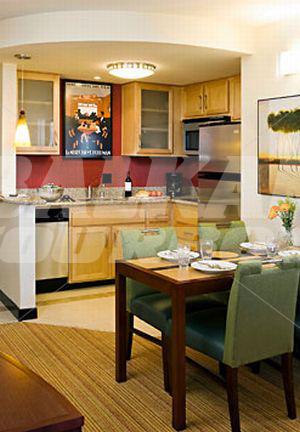 почивка в Residence Inn Long Beach Downtown