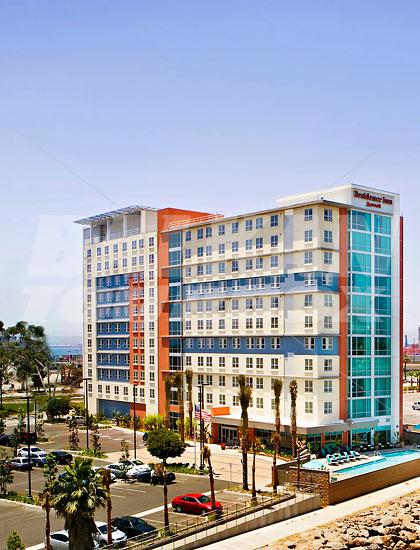 почивка в Residence Inn Long Beach Downtown