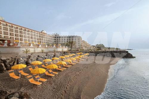 почивка в Hilton Giardini Naxos
