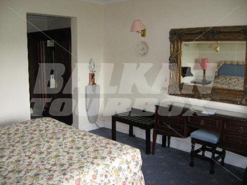 holiday in Abbeyglen Castle