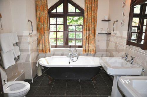 holiday in Abbeyglen Castle