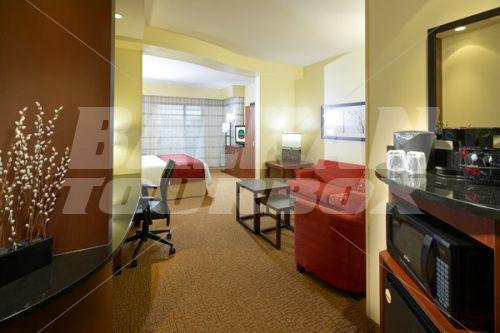 почивка в Courtyard by Marriott Pittsburgh Airport Settlers Ridge