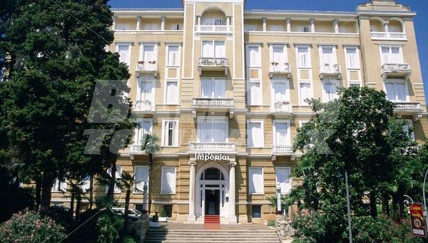 holiday in Imperial