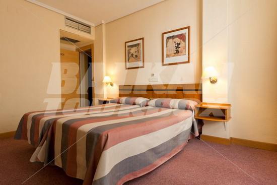 holiday in Mediterraneo