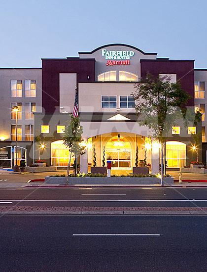 почивка в Fairfield Inn & Suites by Marriott San Francisco Airport/Millbrae