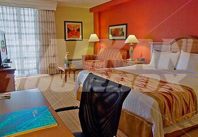 почивка в Courtyard by Marriott Miami Downtown