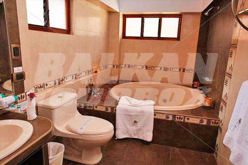 holiday in Mabey Urubamba