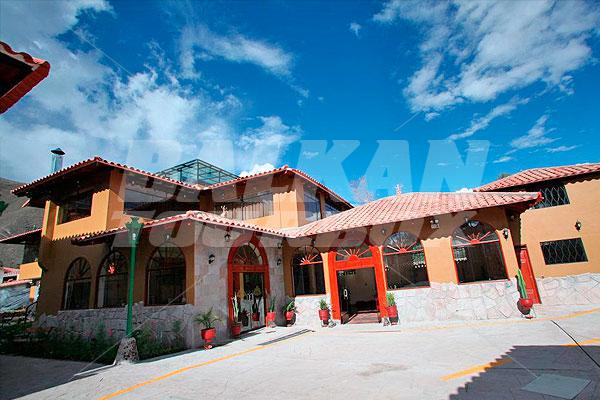 holiday in Mabey Urubamba