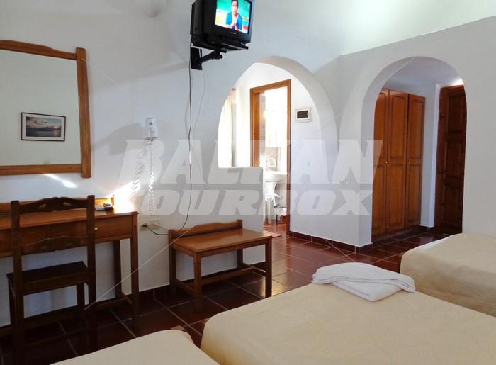 holiday in Ersi Villas