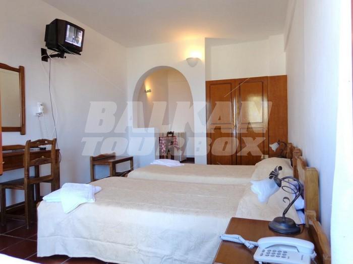 holiday in Ersi Villas