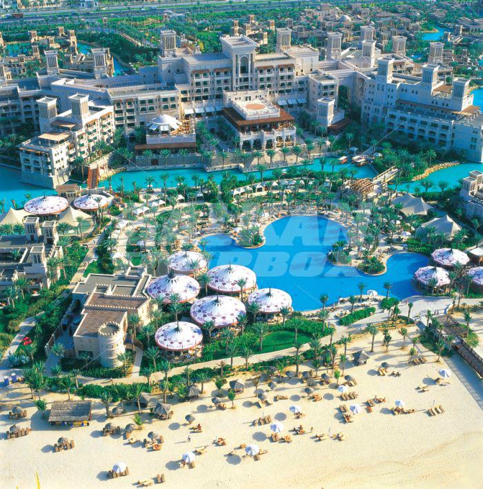 почивка в  Al Qasr