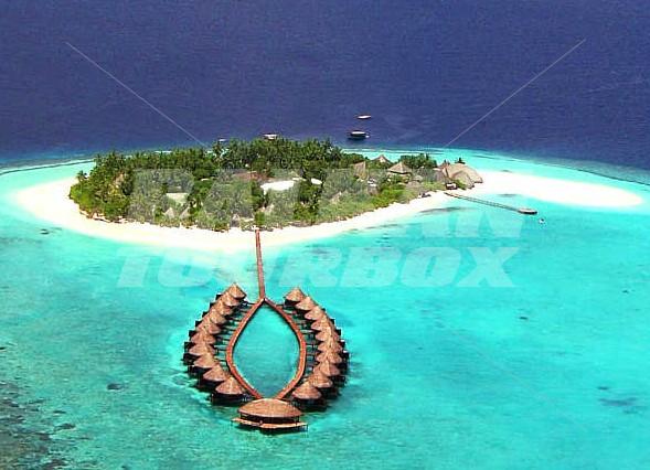 почивка в Angaga Island Resort