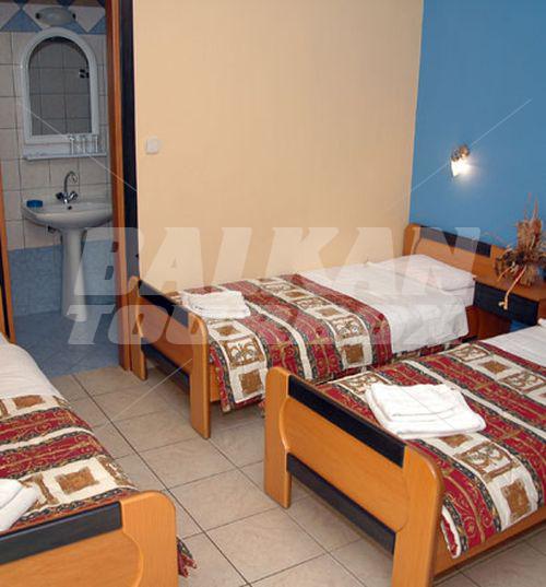 почивка в Zefyros Hotel